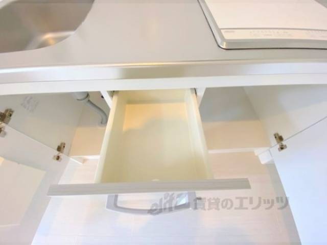 キッチン　下部収納