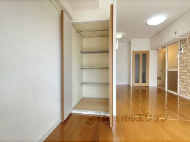 リビング　収納