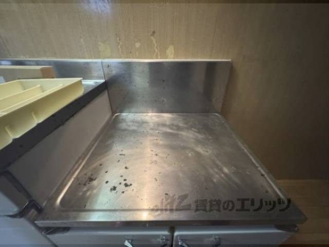 キッチン　コンロ置き場