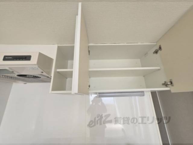 キッチン　上収納