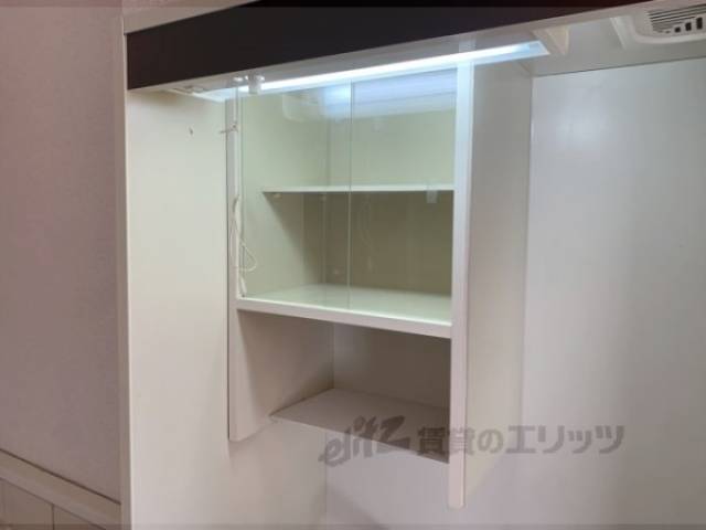 キッチン　上収納