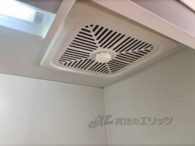 キッチン　換気扇