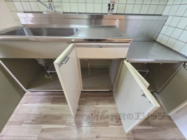 キッチン　収納
