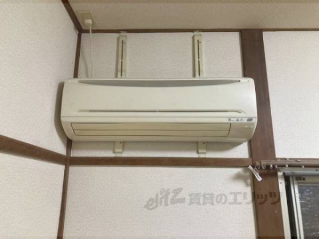 洋室　エアコン