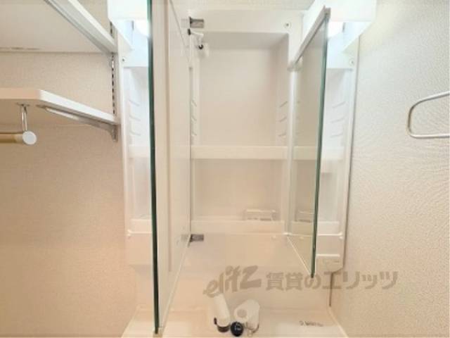 洗面所　洗面所収納