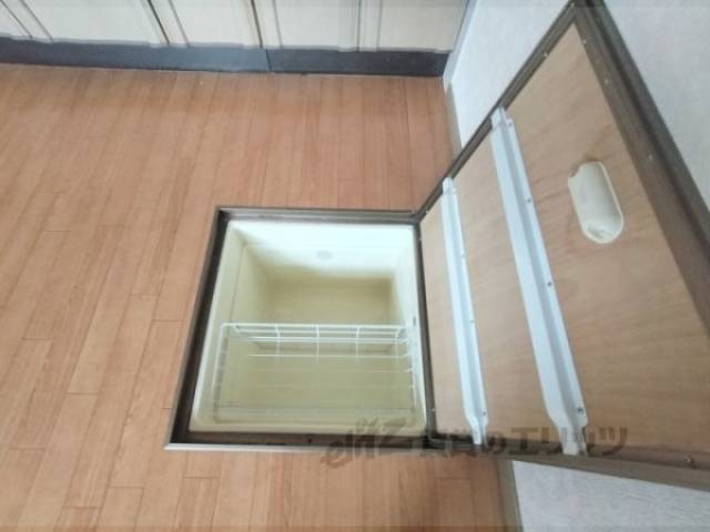 キッチン　床下収納