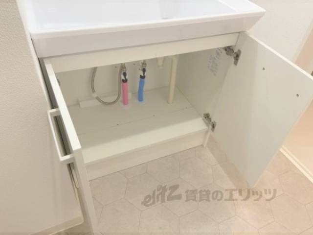 洗面所　収納