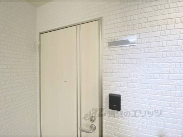 玄関　インターホン