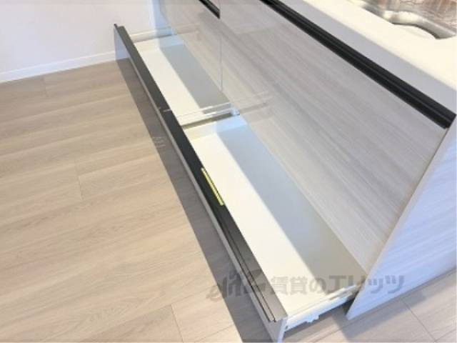 キッチン　下部収納