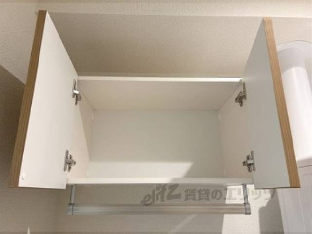 洗濯機置場　上部収納
