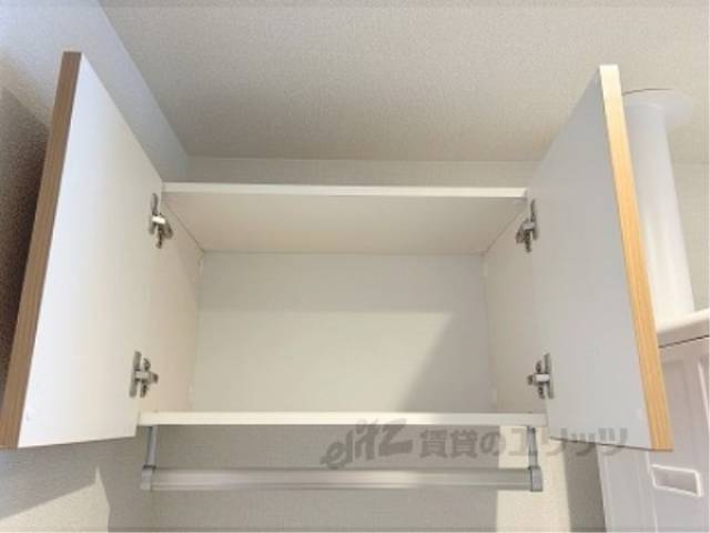 洗濯機置場　上部収納