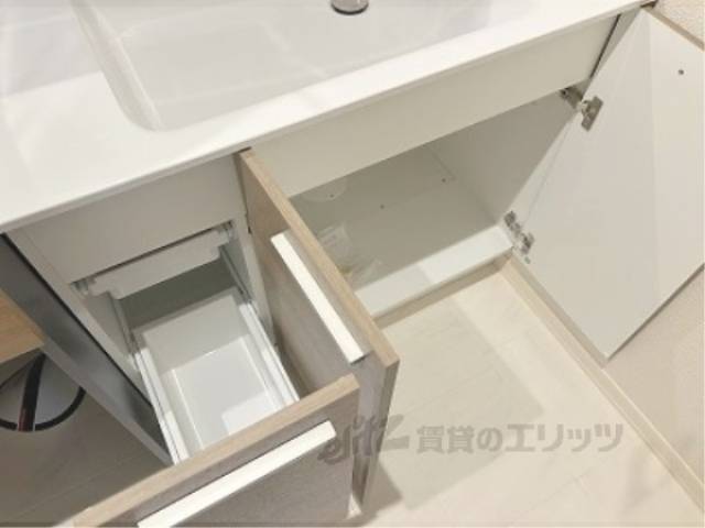 洗面所　下部収納