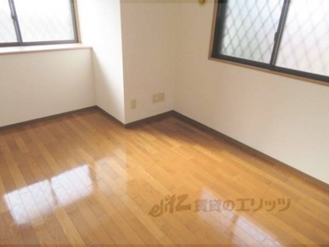 洋室　３口コンロ