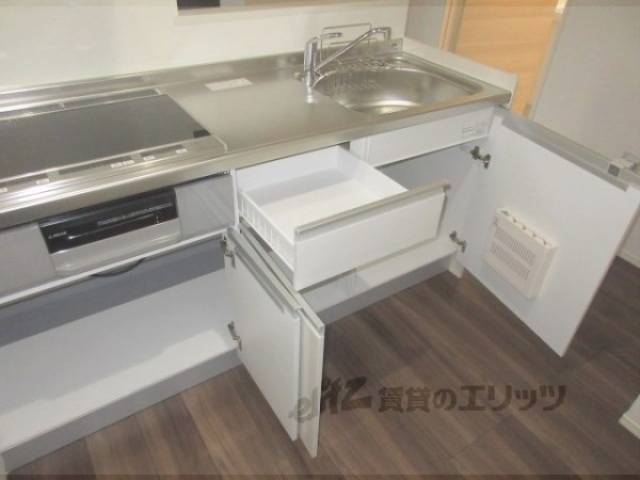 キッチン　収納