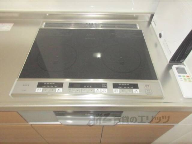 キッチン　コンロ