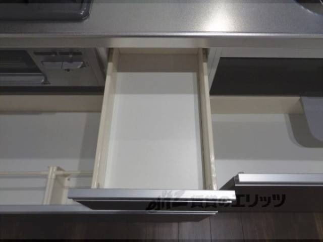 キッチン　収納