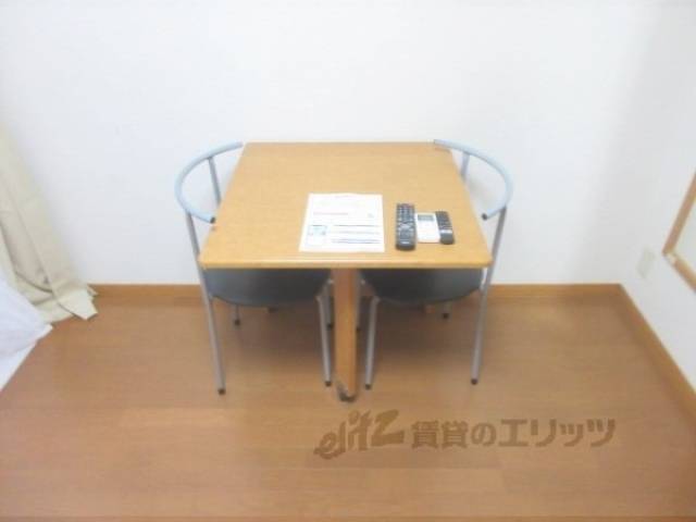 テーブル