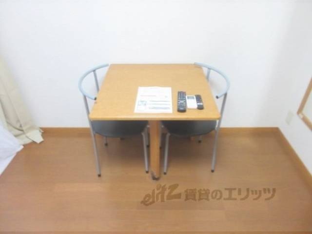 テーブル