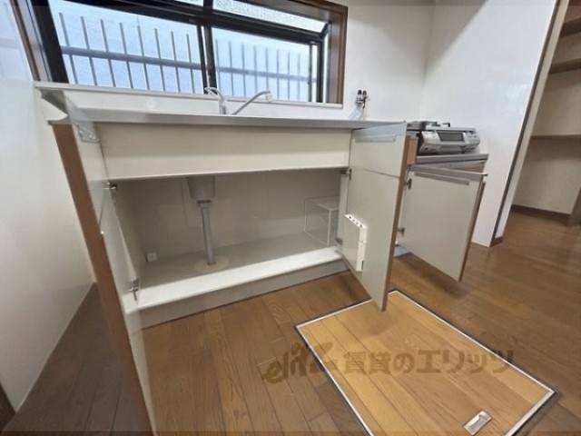 キッチン　収納