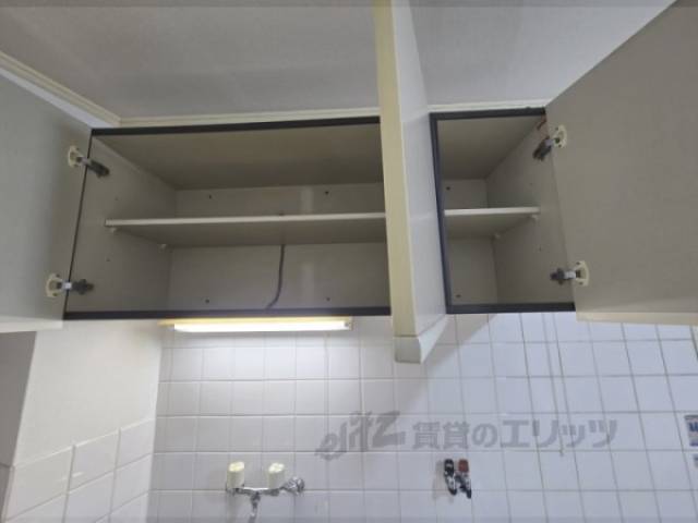 キッチン　上収納