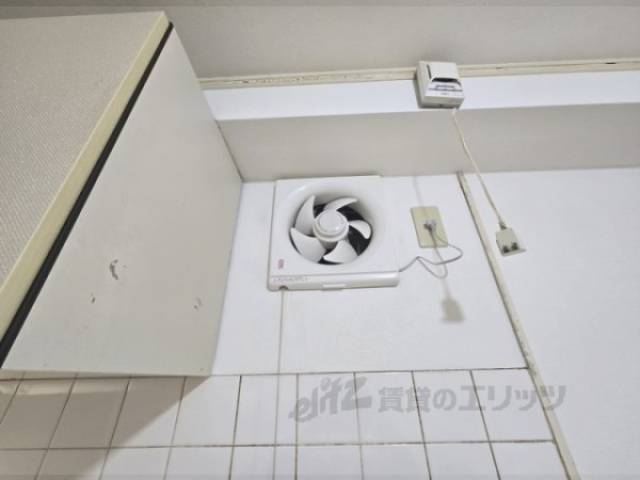 キッチン　換気扇