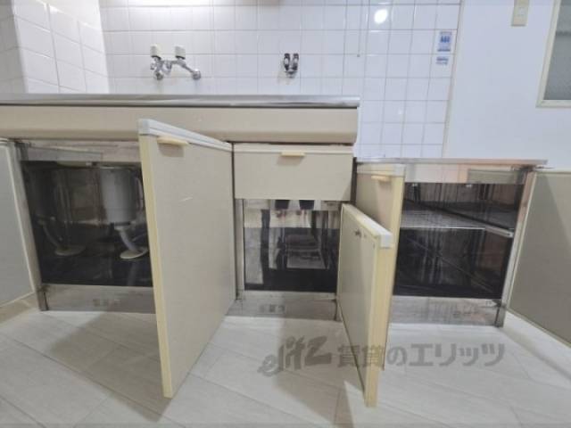 キッチン　下収納