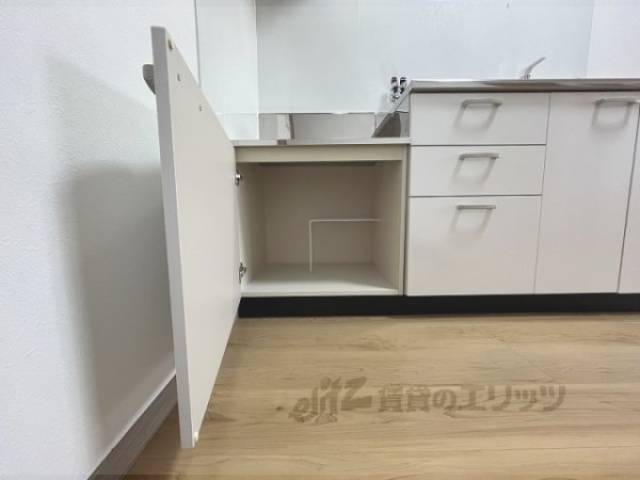 キッチン　収納