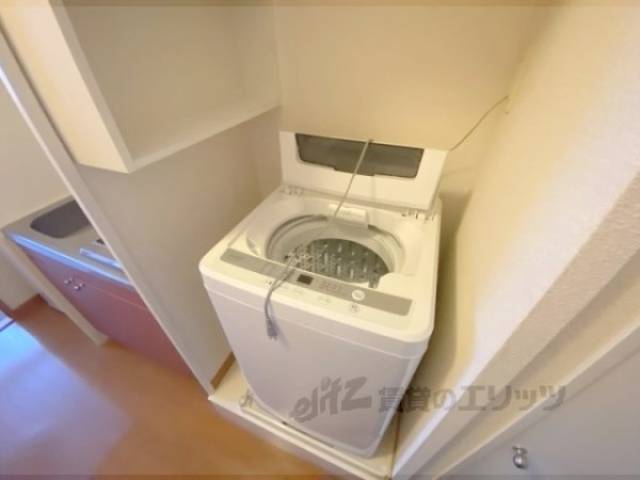 洗濯機置場　洗濯機