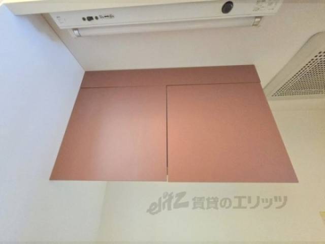 キッチン　上収納