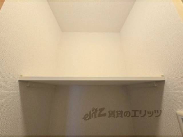 トイレ　上収納