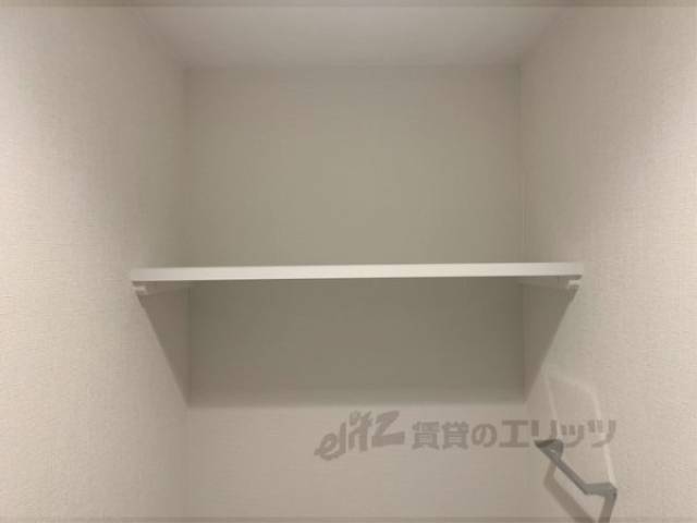 トイレ　棚