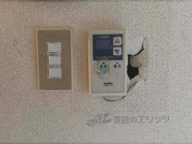 給湯器リモコン