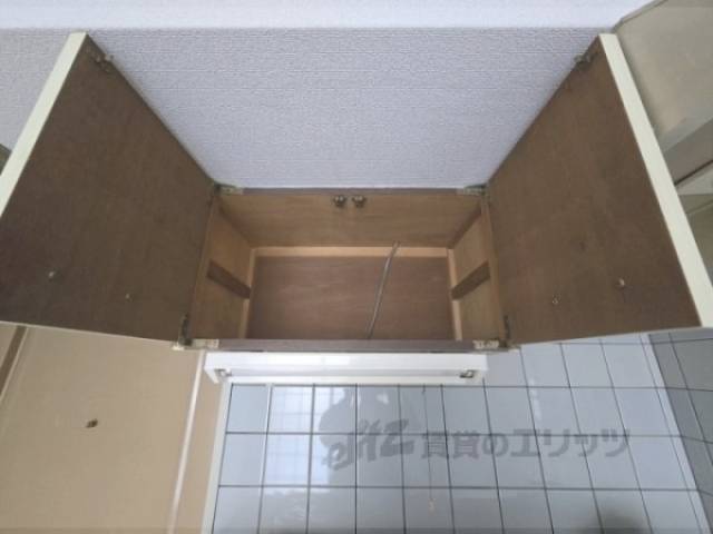 キッチン　上収納