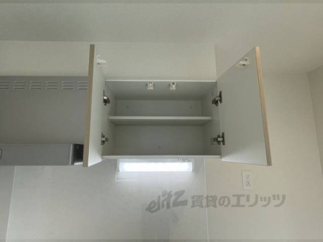 キッチン　上収納