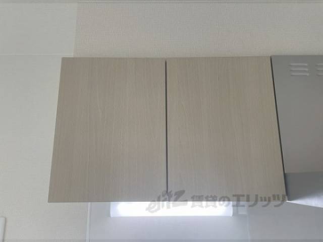 キッチン　収納棚