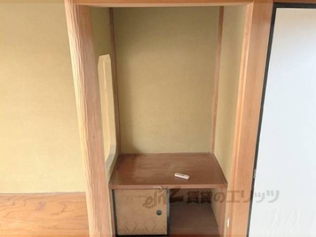 和室　収納