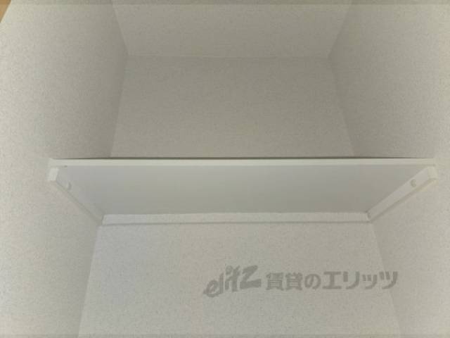 トイレ　上収納