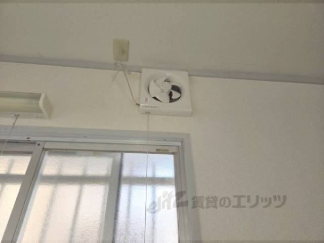 キッチン　換気扇