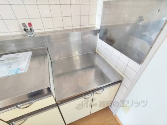 キッチン　コンロ置場