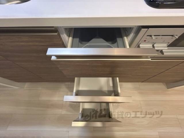 キッチン　下部収納