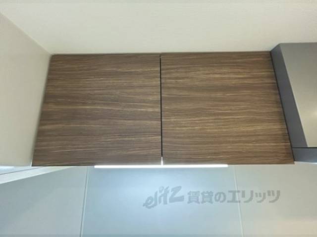 キッチン　上部収納