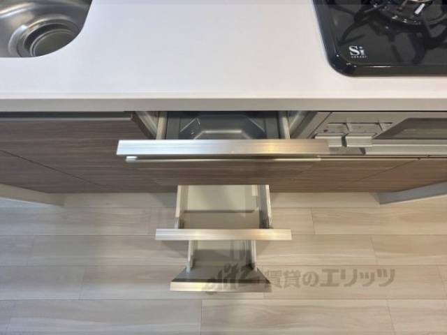 キッチン　下部収納
