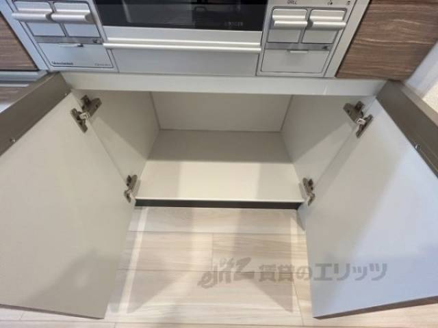 キッチン　下部収納