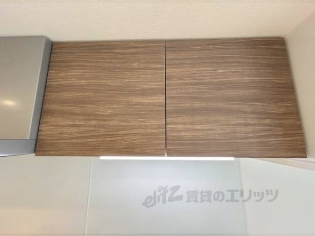キッチン　上部収納