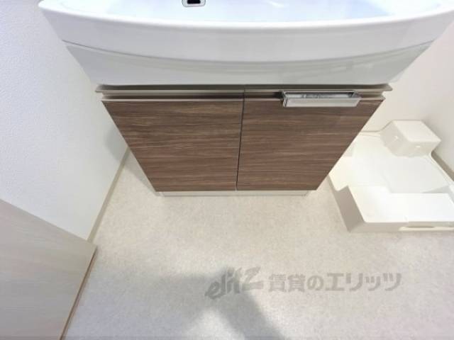 洗面所　下部収納