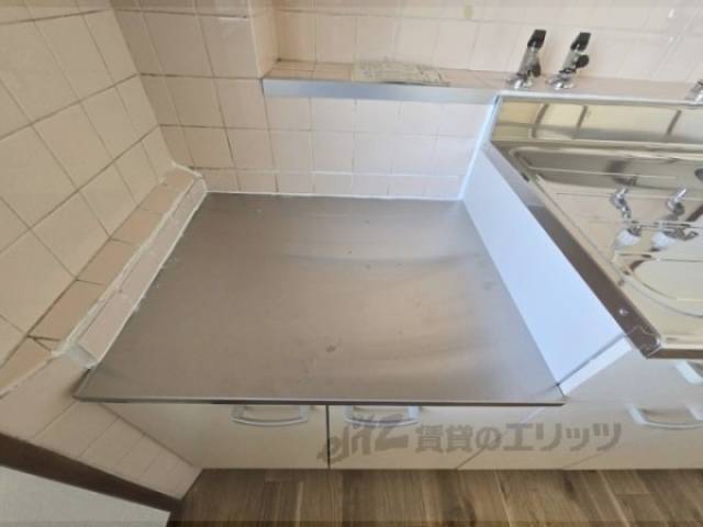 キッチン　コンロ置き場