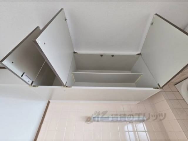 キッチン　上収納