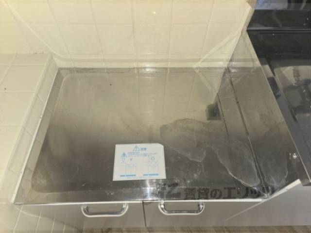 キッチン　コンロ置き場