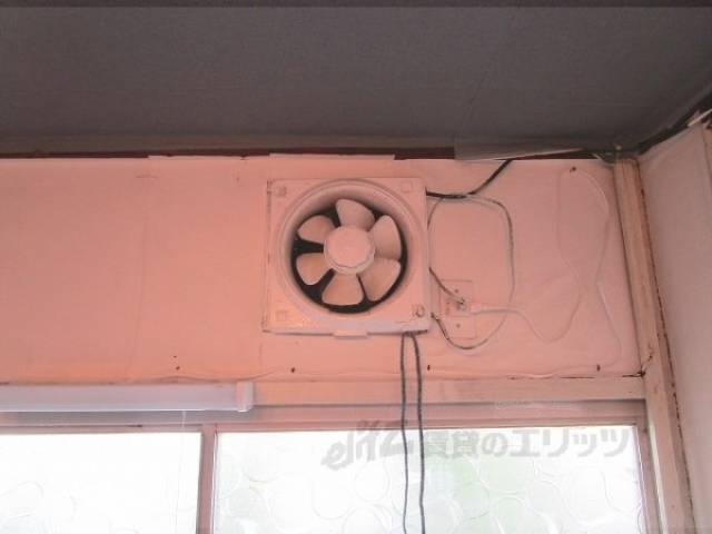 キッチン　換気扇