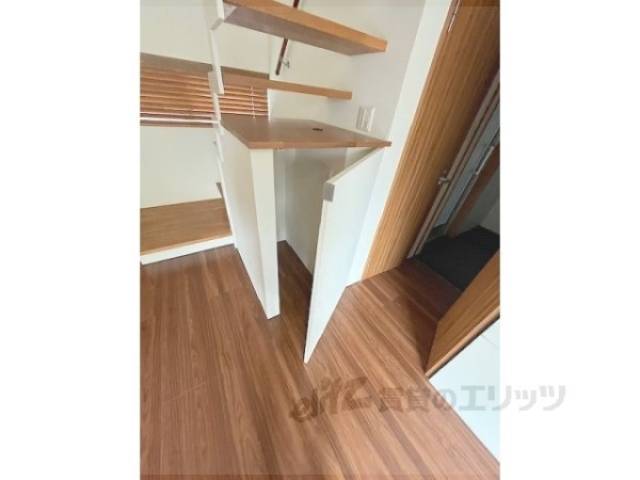 収納　階段下収納
